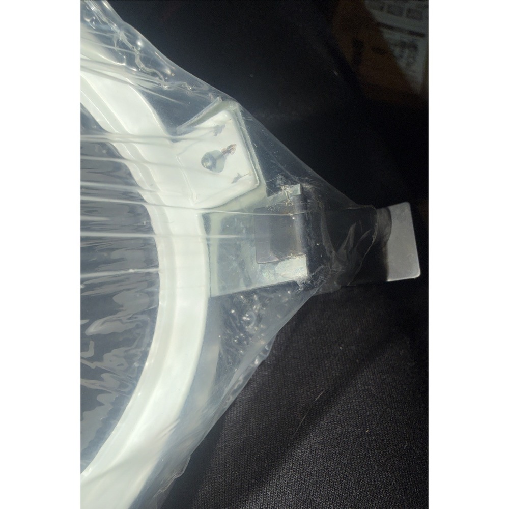 Lot of (6) 5" OD 3.5 ID White METAL OPEN TRIM RINGS RECESSED LiGHTING COVER - Picture 6 of 7